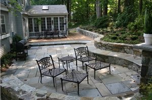 Tigard, Oregon home with Pennsylvania Bluestone Patio and seating wall