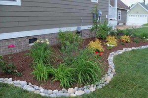 Large river rock stone edging - Tigard, Oregon